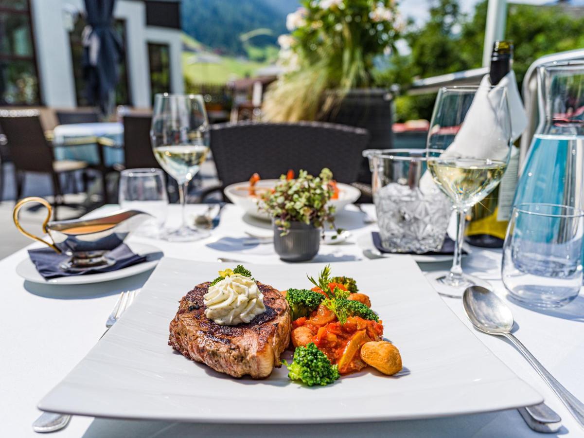 Happy Stubai Hotel Neustift im Stubaital Ngoại thất bức ảnh